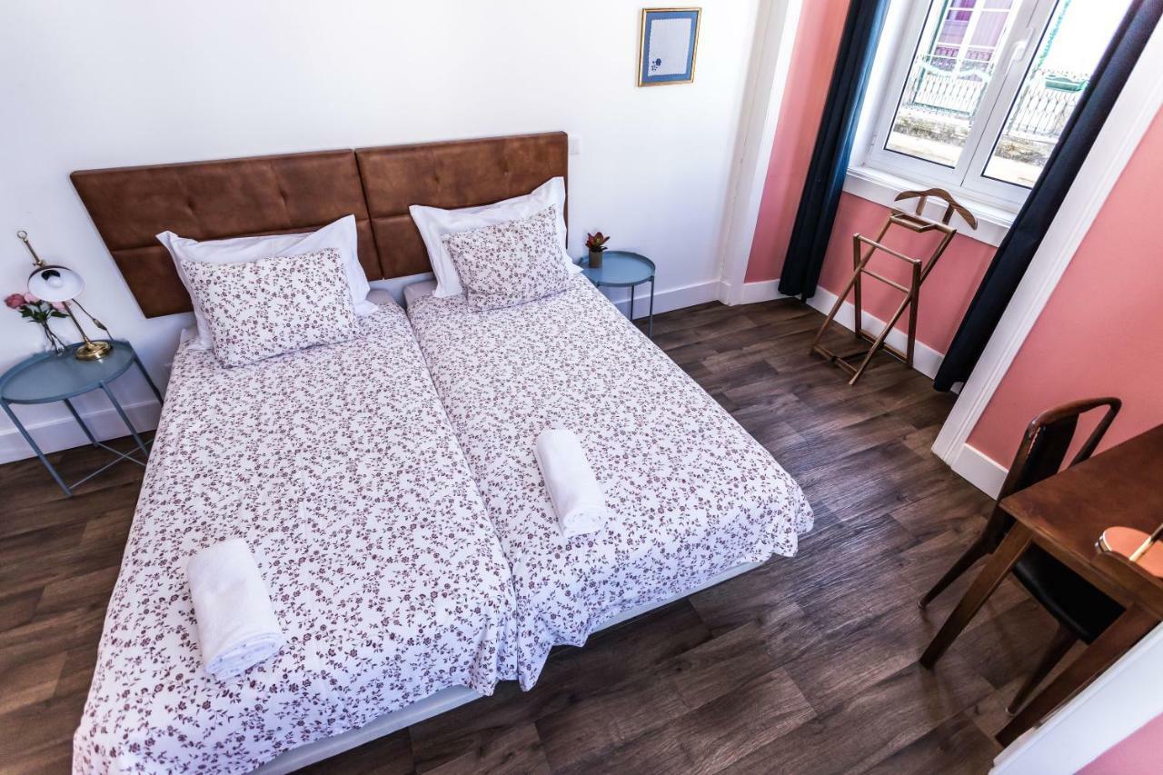 Superior Twin Room with Balcony and City View
